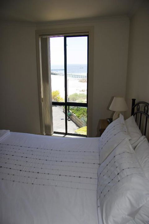Cliff House Beachfront Villas - Timeshare Accommodation 1