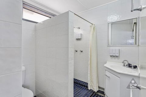 Lake Tinaroo Holiday Park - Timeshare Accommodation 7