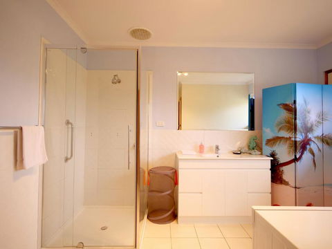 Salty Air Apartments Kingscote Kangaroo Island - Timeshare Accommodation 6