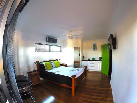 On The Deck @ Shark Bay - Timeshare Accommodation 2