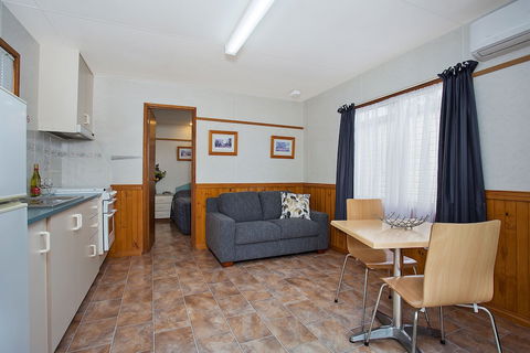 Lake Hamilton Motor Village & Caravan Park - Timeshare Accommodation 5