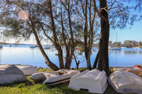 Lakefront Simplicity - Timeshare Accommodation 1