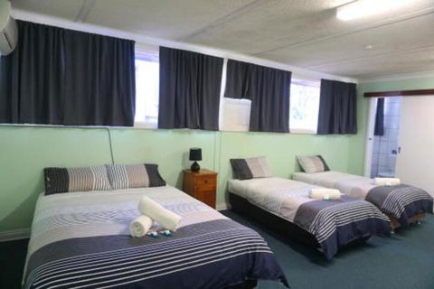 Warners Bay Hotel - Timeshare Accommodation 4
