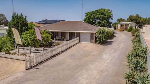 Moonta Bay Accommodation - Timeshare Accommodation 0