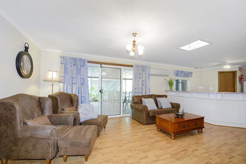 Moonta Bay Accommodation - Timeshare Accommodation 4
