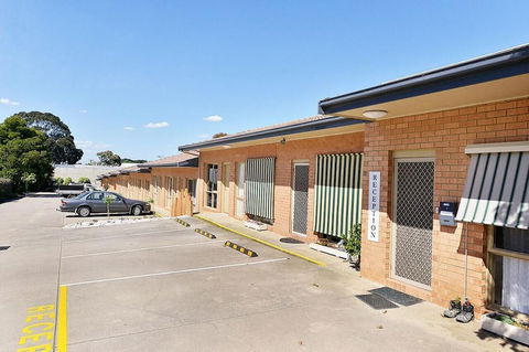 Cranbourne Motor Inn - Timeshare Accommodation 2