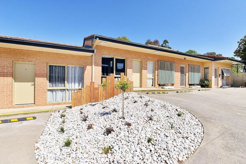 Cranbourne Motor Inn - Timeshare Accommodation 1