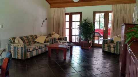 Mescal's At Pampoolah B&B - Timeshare Accommodation 0