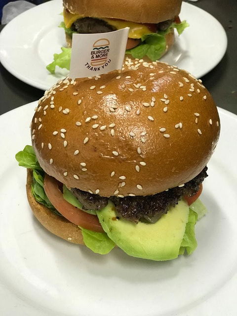 Burger And More Cafe - Timeshare Accommodation 0