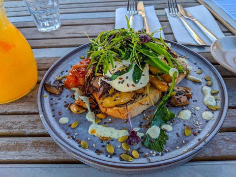Eating Station - Timeshare Accommodation 0