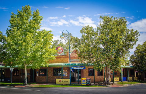 Crown Hotel Wentworth - Timeshare Accommodation 1