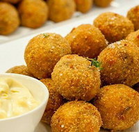 Torng Bai Thai Restaurant - Timeshare Accommodation