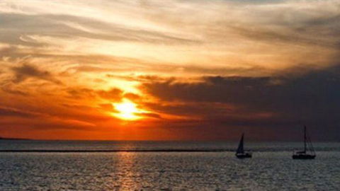 La Beach Restaurant - Timeshare Accommodation 0