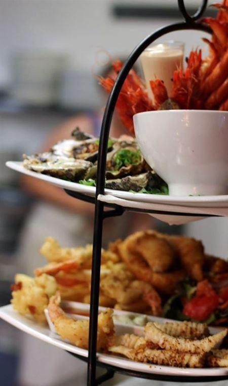 Wheelers Seafood Restaurant - Timeshare Accommodation 4