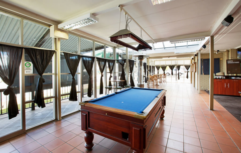 Commercial Hotel - Timeshare Accommodation 1