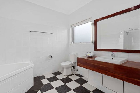 Comfort Inn, The International - Timeshare Accommodation 9