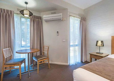 Comfort Inn Coach & Bushmans - Timeshare Accommodation 7