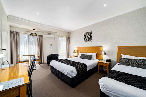 Comfort Inn Coach & Bushmans - Timeshare Accommodation 9