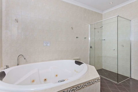 Quality Hotel Bayswater - Timeshare Accommodation 6