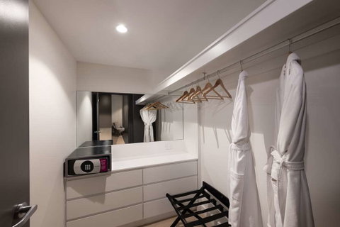 Hilton Adelaide - Timeshare Accommodation 16