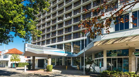 Pacific Hotel Cairns - Timeshare Accommodation 1