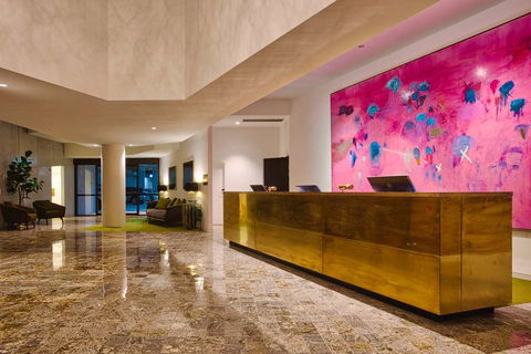 Eatons Hill Hotel - Timeshare Accommodation 1