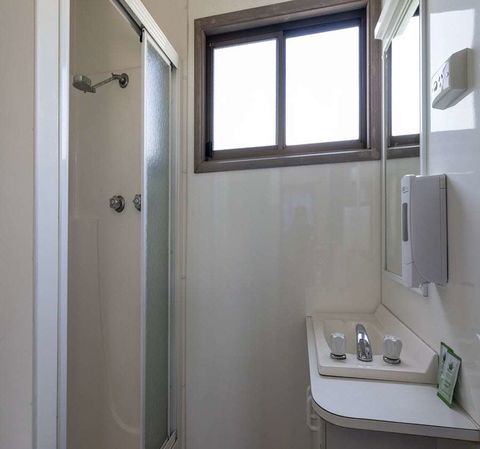 BIG4 Albury Tourist Park - Timeshare Accommodation 1