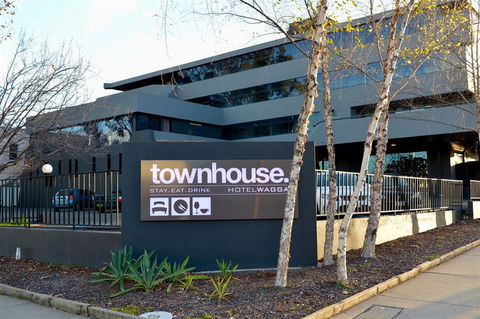Townhouse Hotel, Wagga - Timeshare Accommodation 0