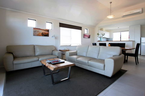 Margarets Beach Resort - Timeshare Accommodation 10