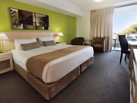 Oaks Gateway On Palmer - Timeshare Accommodation 2