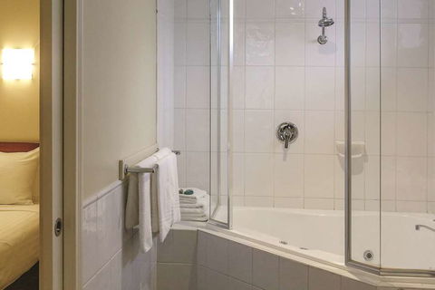 Lake Inn Ballarat - Timeshare Accommodation 12