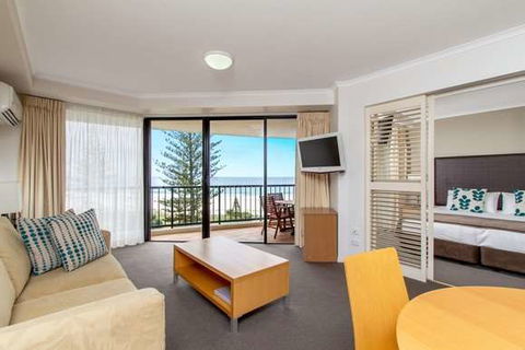 Mantra Coolangatta Beach - Timeshare Accommodation 2