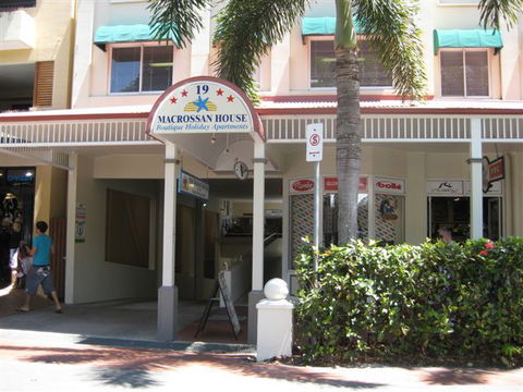 Macrossan House Boutique Holidays Apts - Timeshare Accommodation 1