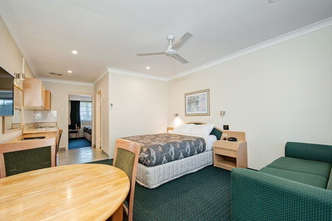Colonial Terrace Motor Inn - Timeshare Accommodation 1