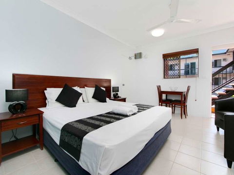 Cairns City Palms - Timeshare Accommodation 9