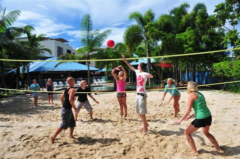 Nomads Cairns Backpackers Resort - Timeshare Accommodation 0