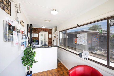 Hamilton Lakeside Motel - Timeshare Accommodation 5