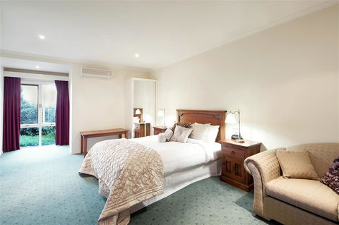 Best Western Crystal Inn - Timeshare Accommodation 9