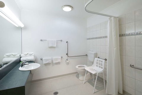 Best Western Crystal Inn - Timeshare Accommodation 12