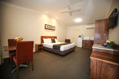 Roma Explorers Inn - Timeshare Accommodation 2
