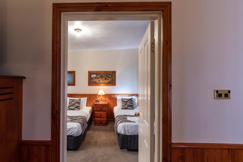 Astor Inn - Timeshare Accommodation 12