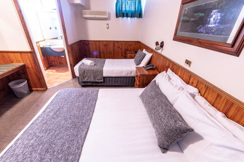 Astor Inn - Timeshare Accommodation 9