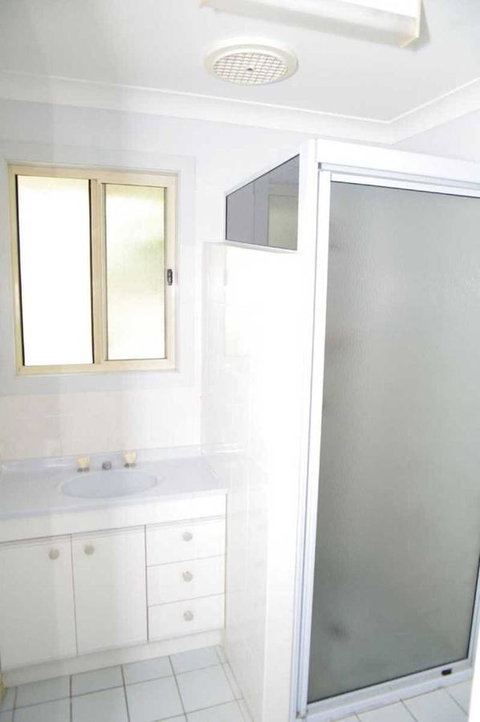 Bellhaven 1, 17 Willow Street - Timeshare Accommodation 5