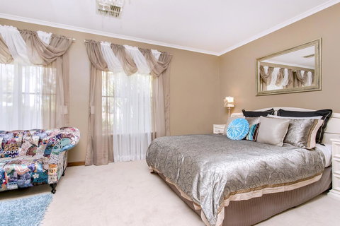 Barossa Retro BnB - Timeshare Accommodation 8