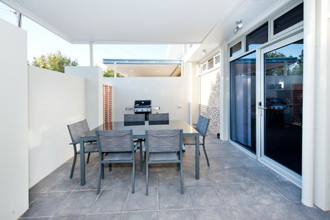 Loxton Courthouse Apartments - Timeshare Accommodation 18