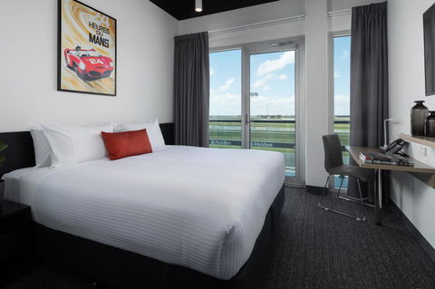 Rydges Pit Lane - Timeshare Accommodation 31