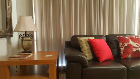Jacaranda Homestay - Timeshare Accommodation 6