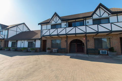 Mick O\'Sheas - Timeshare Accommodation 36