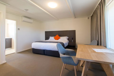 Mick O\'Sheas - Timeshare Accommodation 29