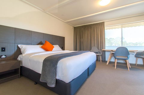 Mick O\'Sheas - Timeshare Accommodation 0